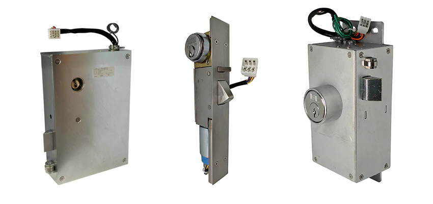 Locksmith For RR Fence Gates Brink Lock in Costa Mesa, CA